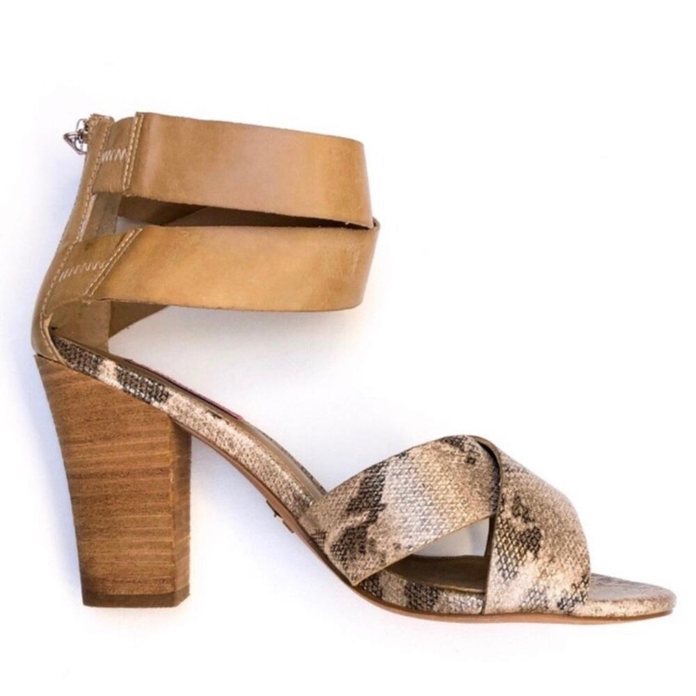 Betsey Johnson | Snakeskin Block Heels | Tan | 6.5